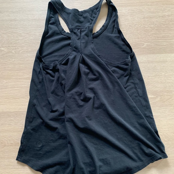 Lululemon Athletica Woman’s Size 8 Tank Top - Picture 5 of 8